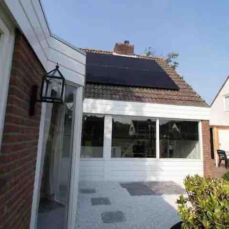 Cosy Bungalow With Private Garden Noordwijkerhout Exterior foto